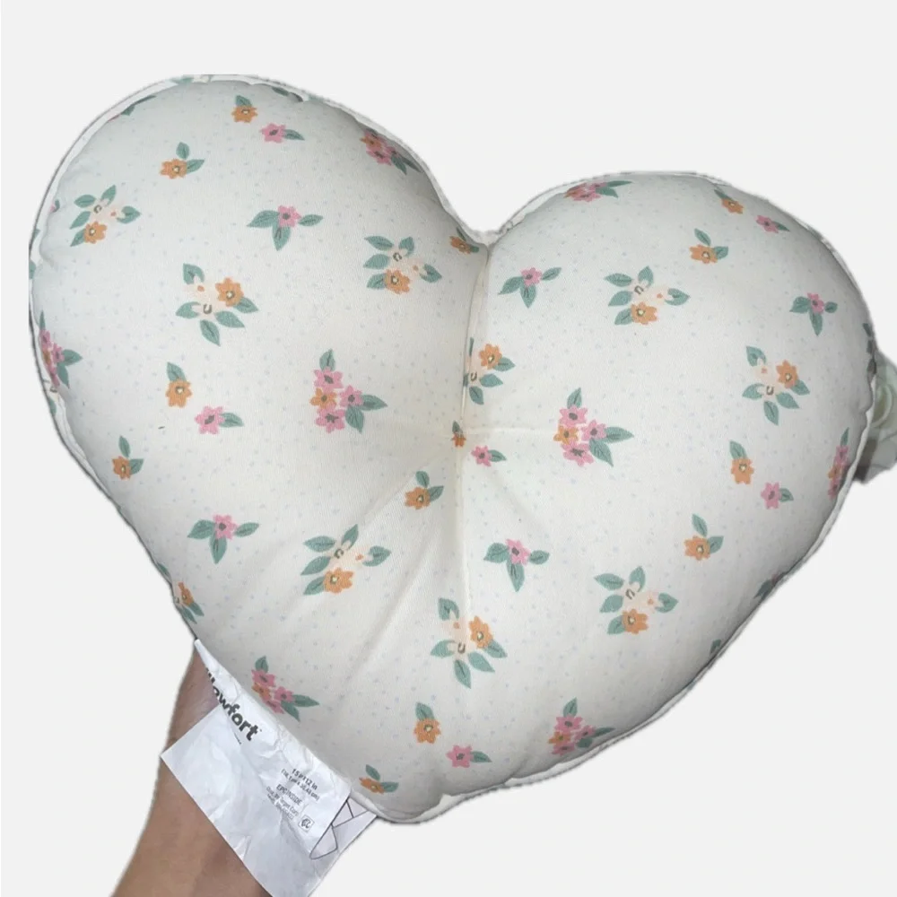 Floral Heart-Shaped Pillow 2pc set - BRAND NEW